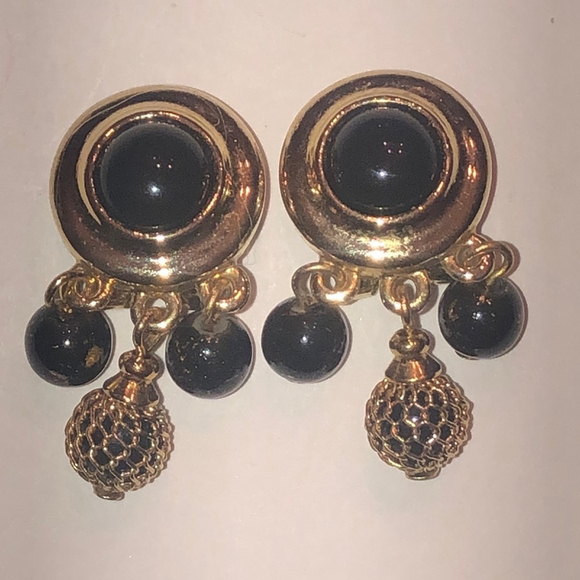 LCI Liz Claiborne Vintage Gold Tone Black Beads Retro Boho Clip On Earrings - Picture 1 of 7